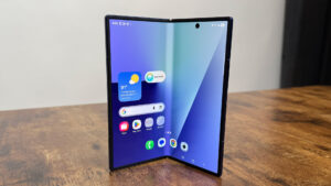 Samsung Reportedly Bets Big on Galaxy Z Fold 8, Scaling Back Flip 8 Production – Here’s What It Means